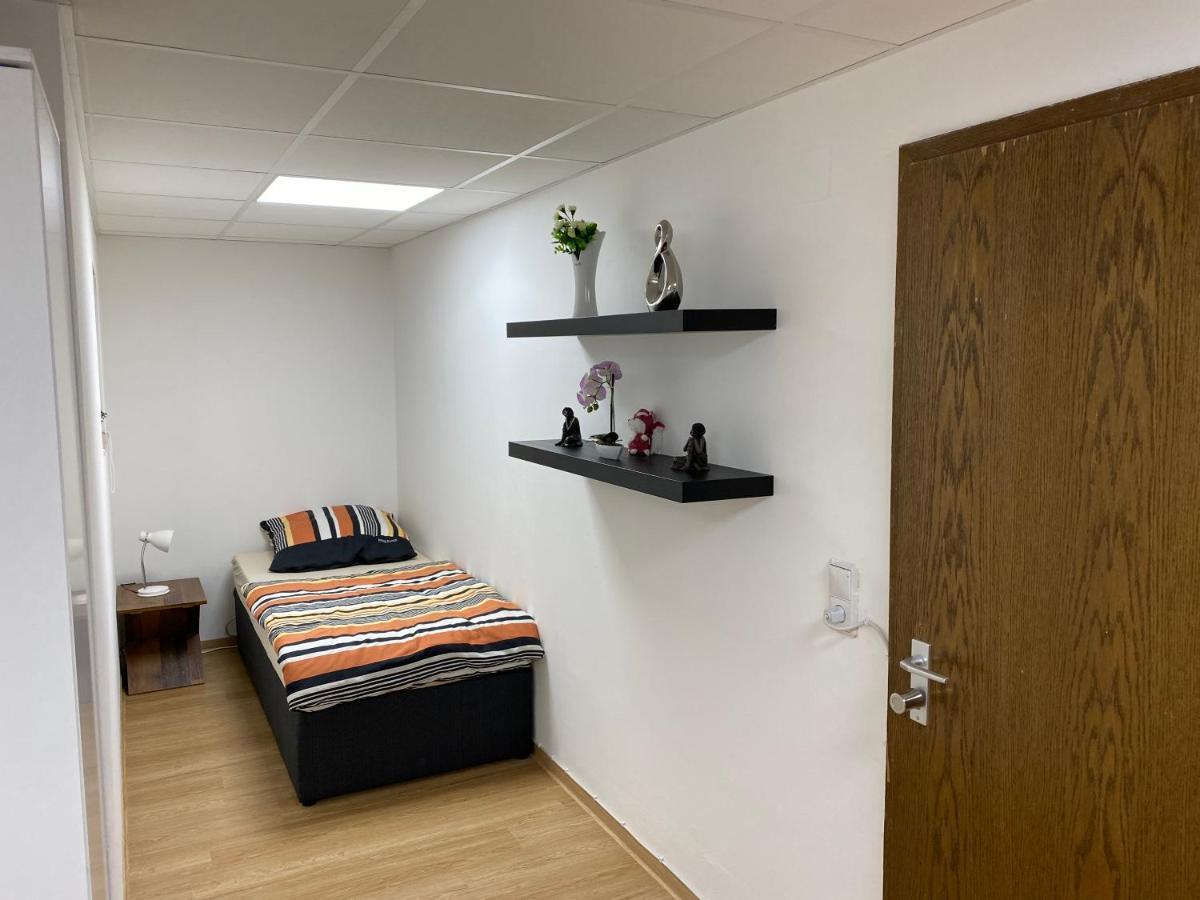 Apartments Rhona III Und IV Neunkirchen City Εξωτερικό φωτογραφία