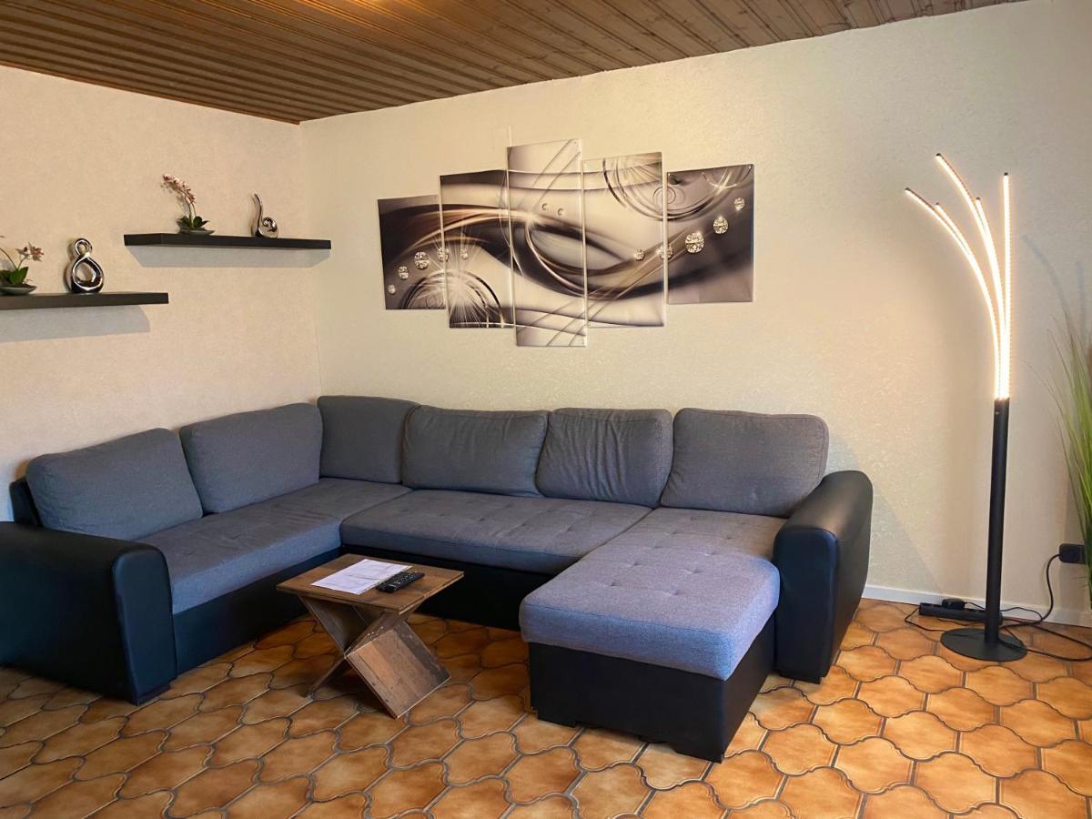 Apartments Rhona III Und IV Neunkirchen City Εξωτερικό φωτογραφία