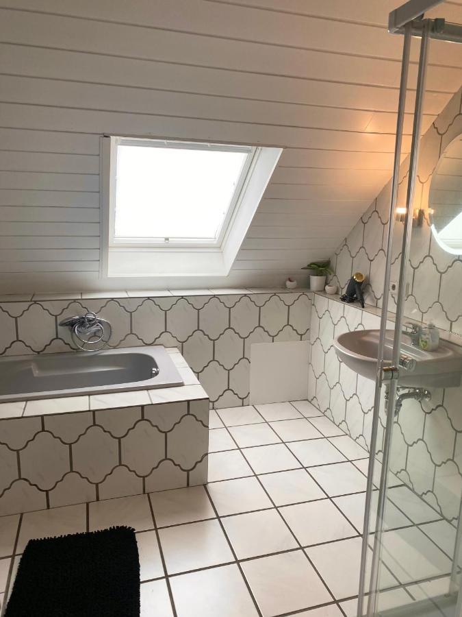 Apartments Rhona III Und IV Neunkirchen City Εξωτερικό φωτογραφία